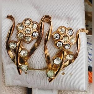 Vintage Screw Gold Vermeil Over Sterling Silver Floral Peridot Crystal Earrings